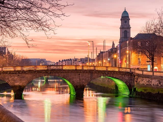 Irlanda dublin rio liffey